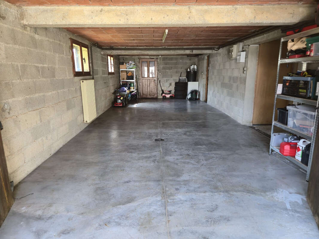 Maison à ARC-SOUS-CICON