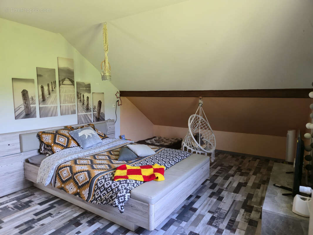 Maison à ARC-SOUS-CICON