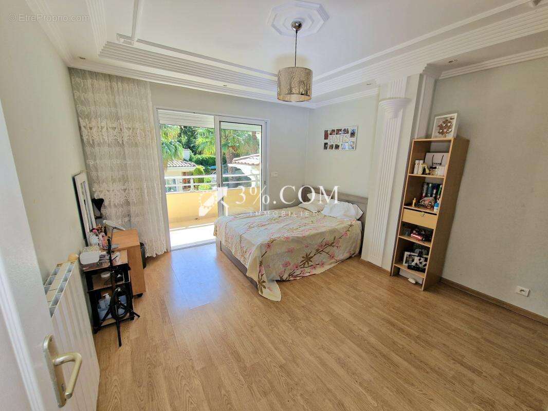 Maison à FREJUS