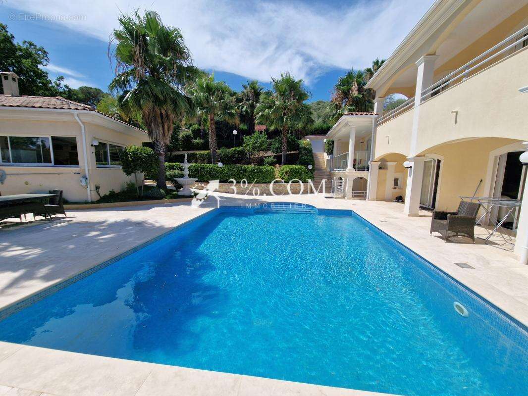 Maison à FREJUS