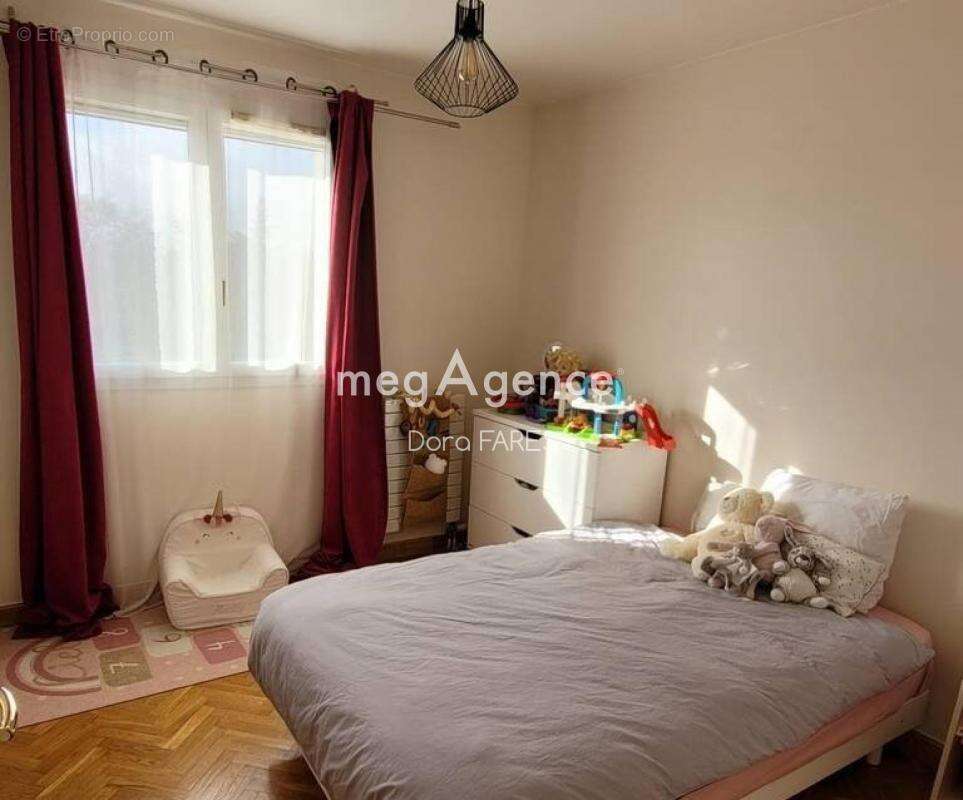 Maison à LA VILLE-DU-BOIS