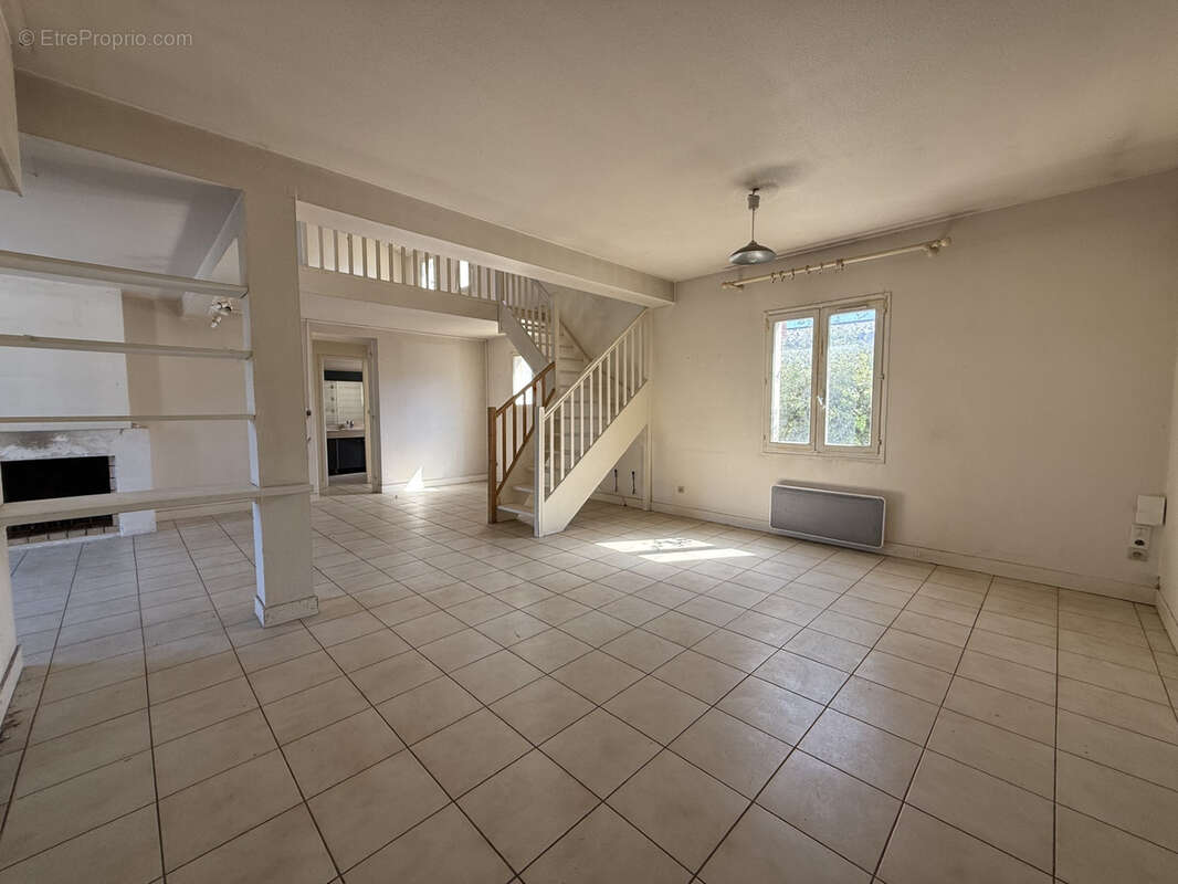 Maison à VAUX-SUR-MER