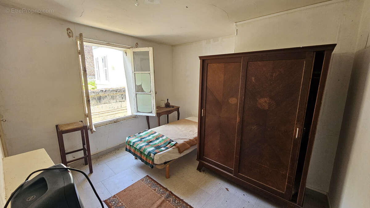 Maison à MONTRICHARD