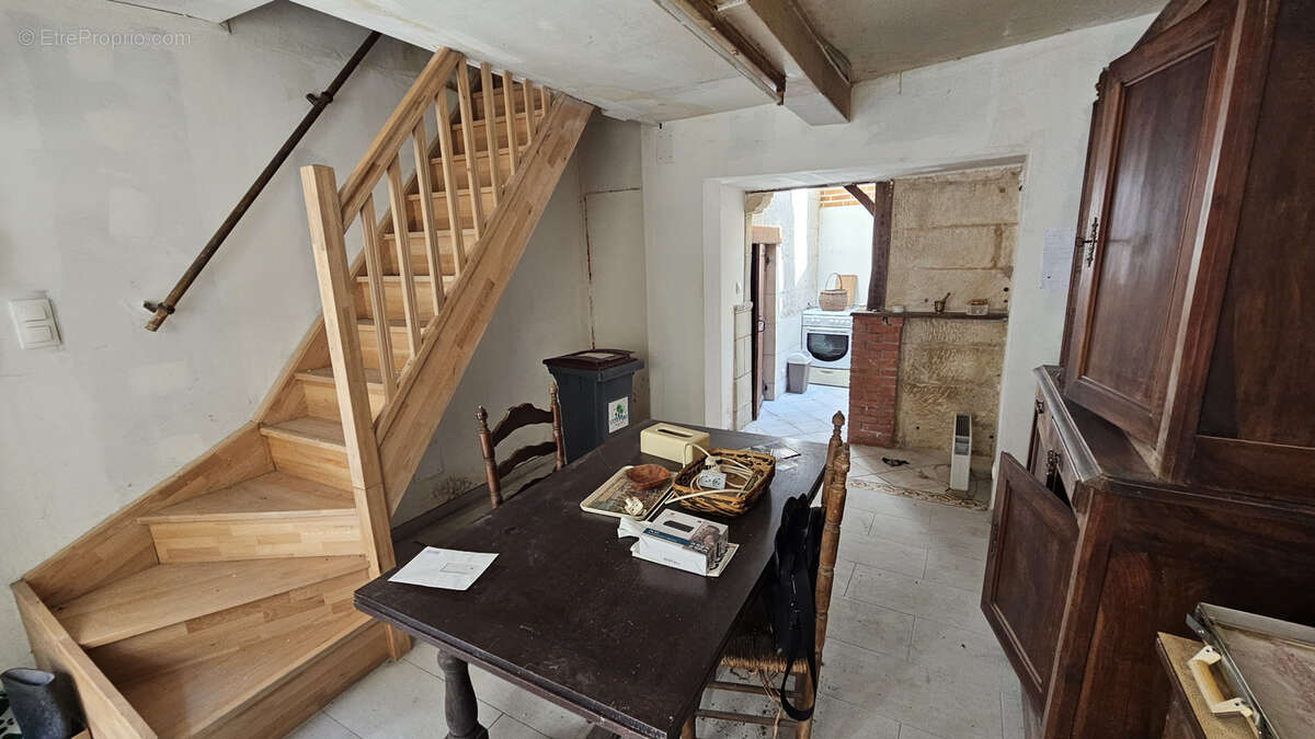 Maison à MONTRICHARD