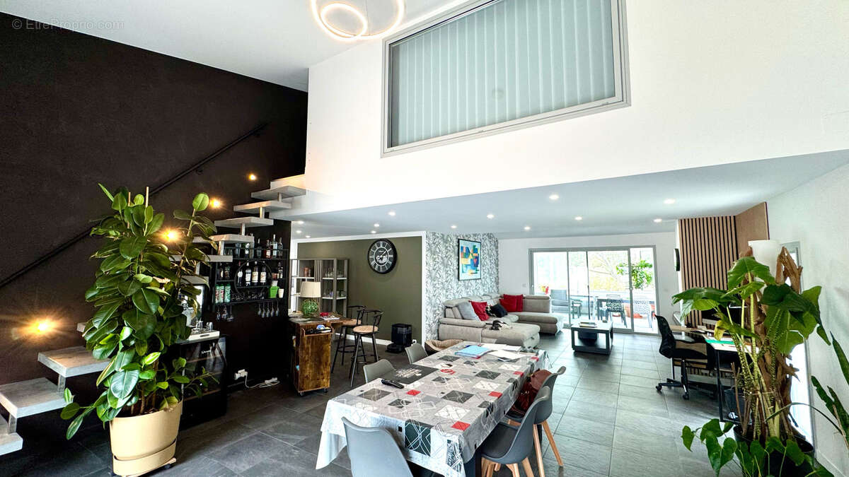 Maison à SAINT-CYPRIEN