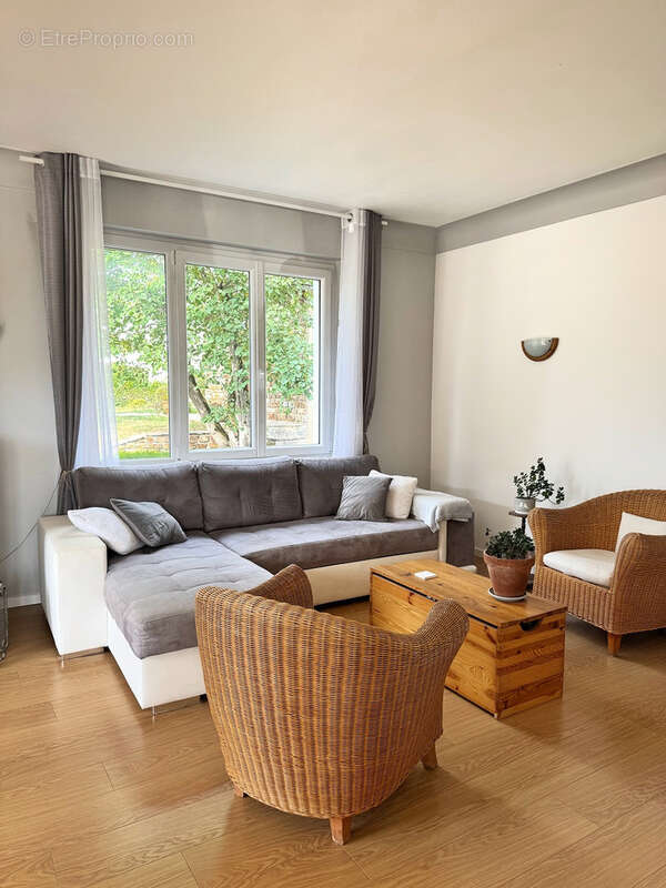 Maison à LUC-LA-PRIMAUBE