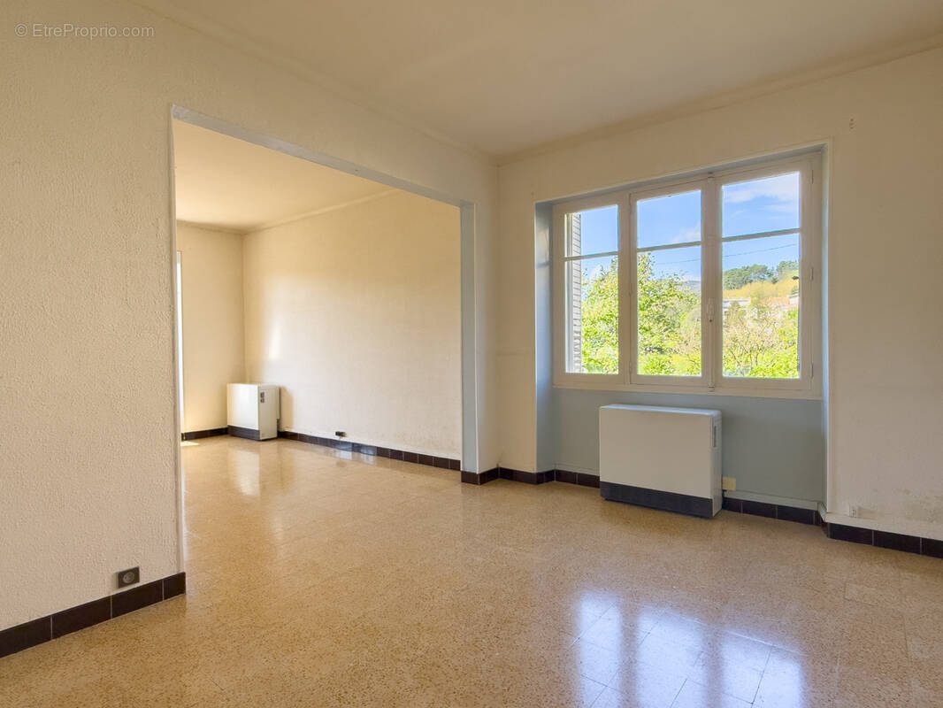 Appartement à PRIVAS