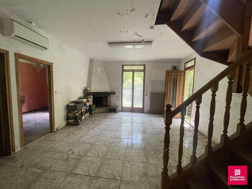 Maison à SAINT-MAURICE-SUR-AVEYRON