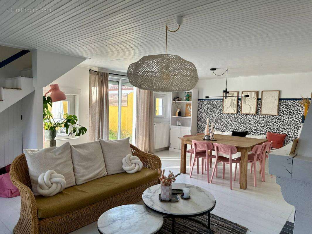 Maison à L&#039;EPINE