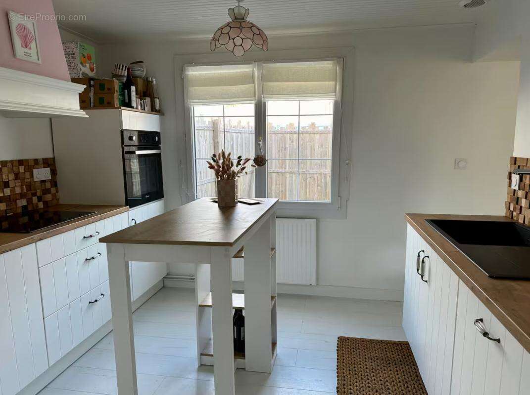 Maison à L&#039;EPINE