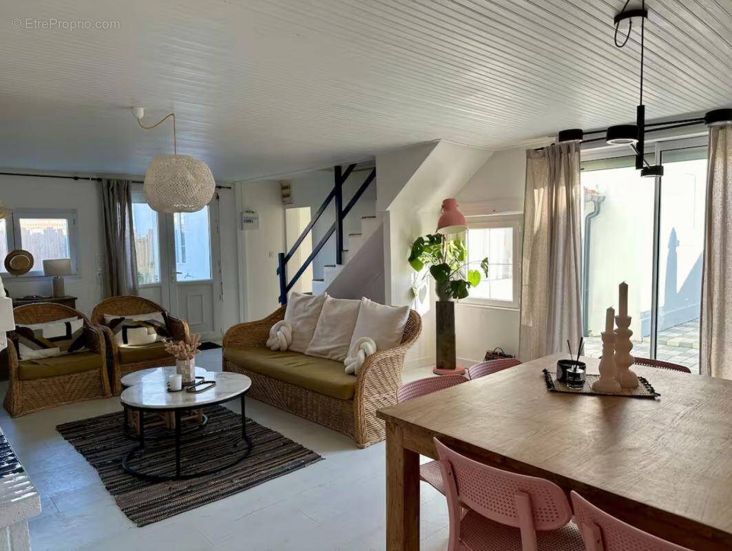 Maison à L&#039;EPINE