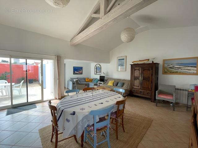 Maison à L&#039;EPINE