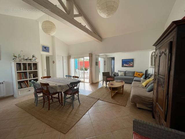 Maison à L&#039;EPINE