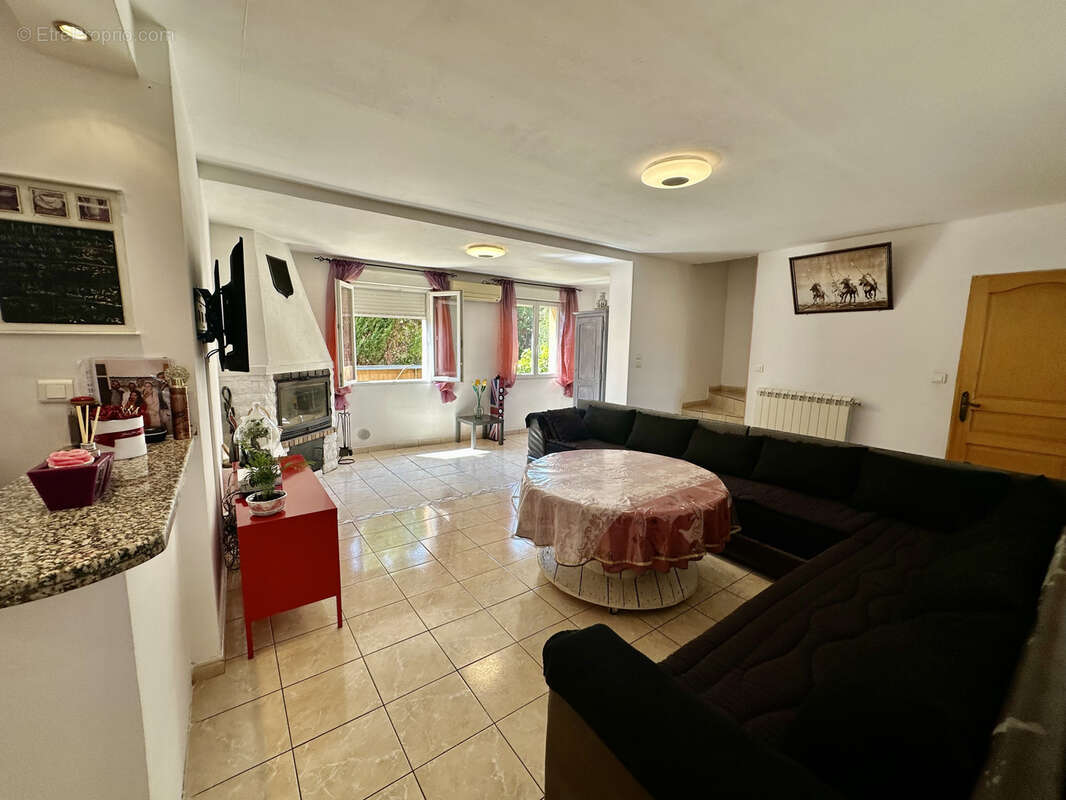 Maison à SAINT-GILLES