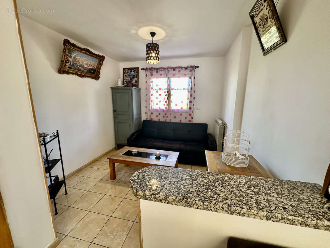 Maison à SAINT-GILLES