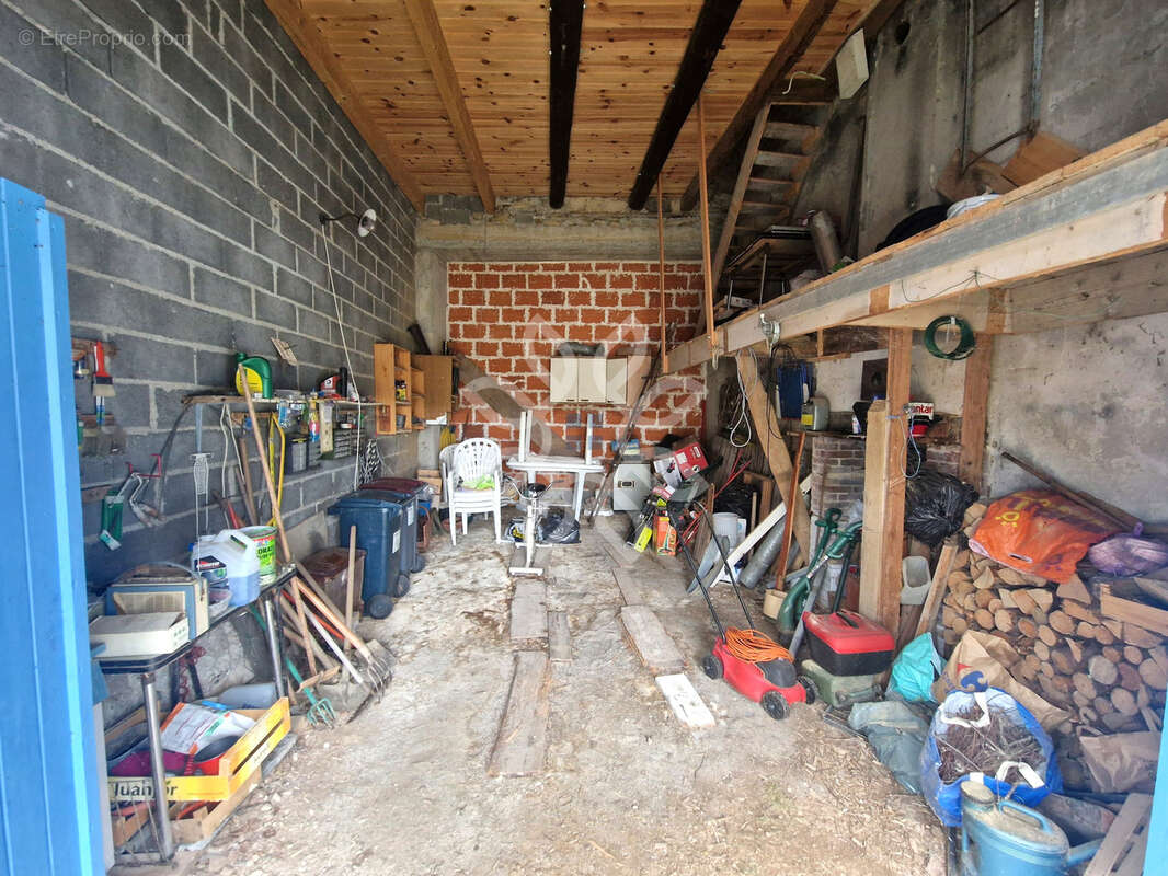 Maison à CHAMPAGNAC-LE-VIEUX