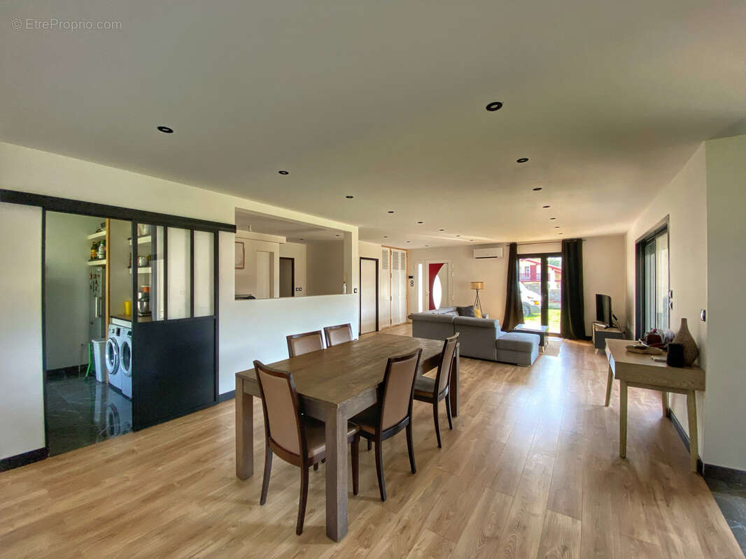 Maison à SAINT-JEAN-PIED-DE-PORT