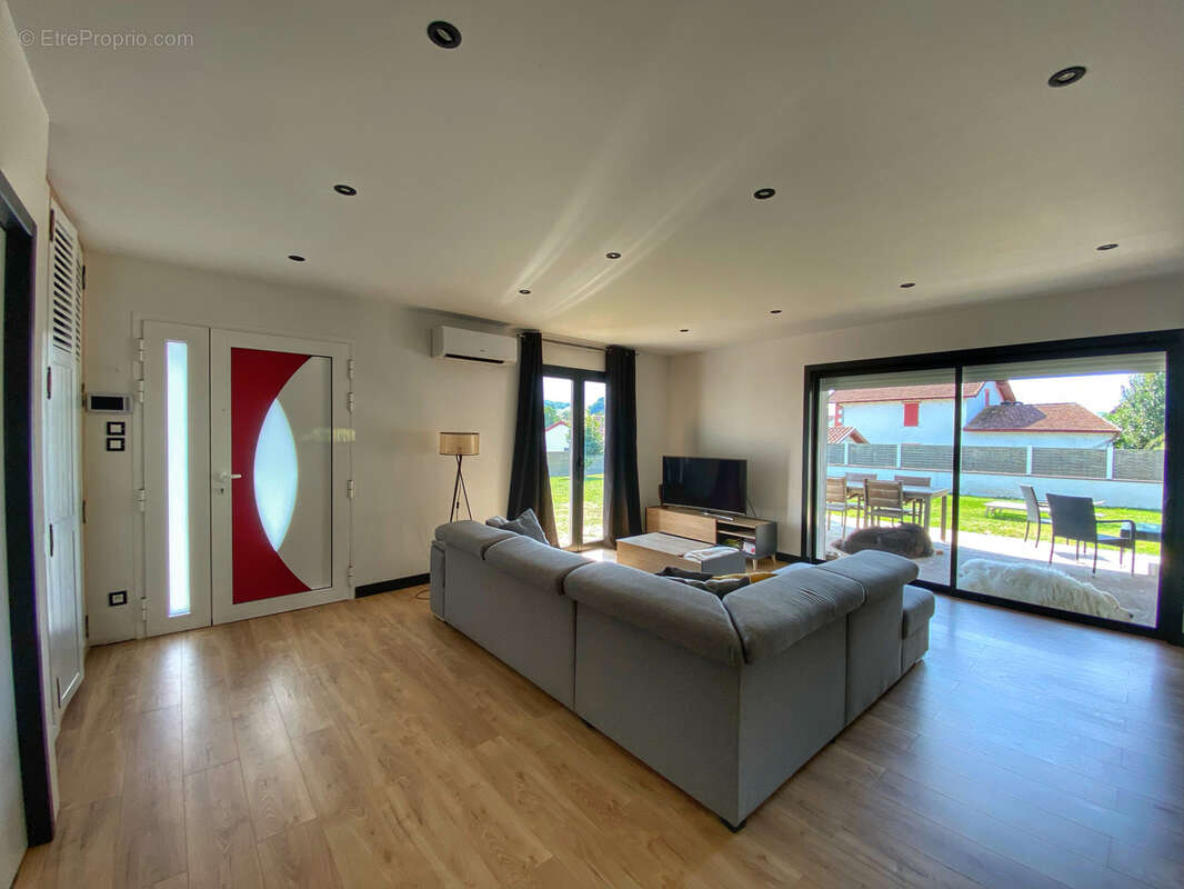 Maison à SAINT-JEAN-PIED-DE-PORT