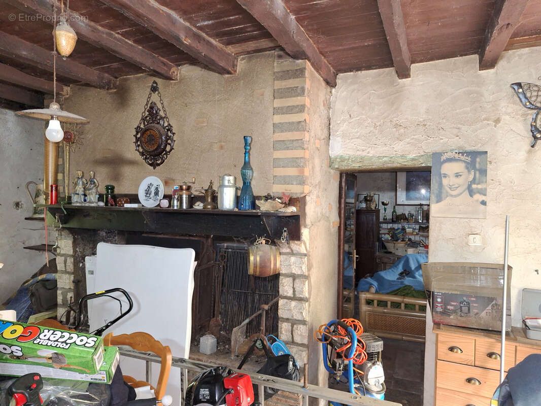 Maison à SAINTE-COLOMBE-EN-BRUILHOIS