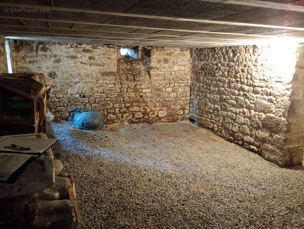 Maison à LE DONZEIL