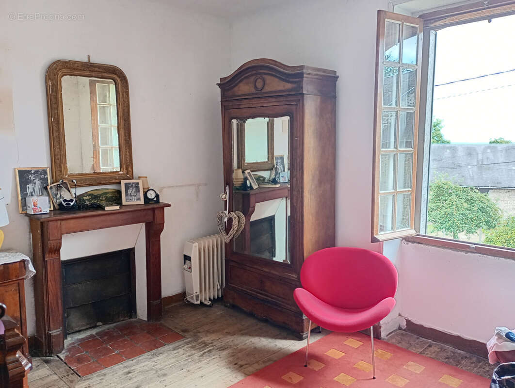 Maison à LE DONZEIL