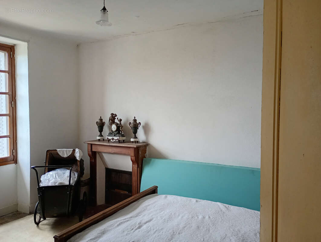 Maison à LE DONZEIL