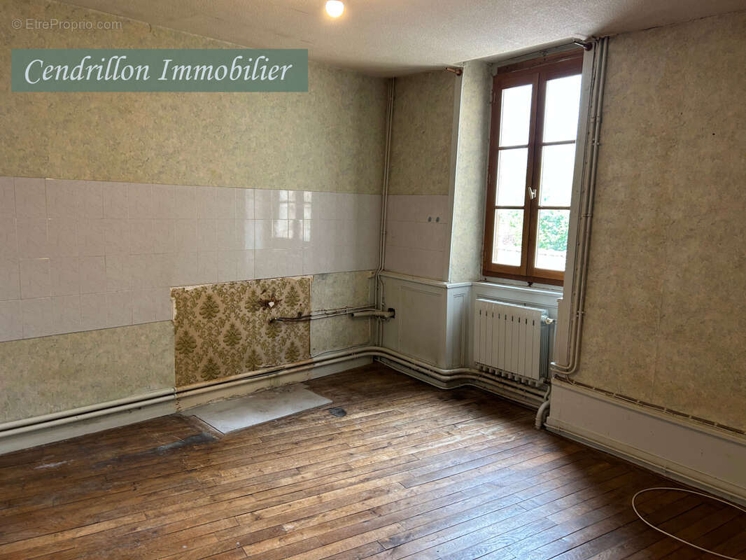 Maison à BOURGANEUF