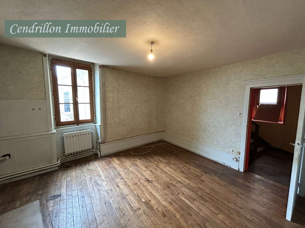 Maison à BOURGANEUF