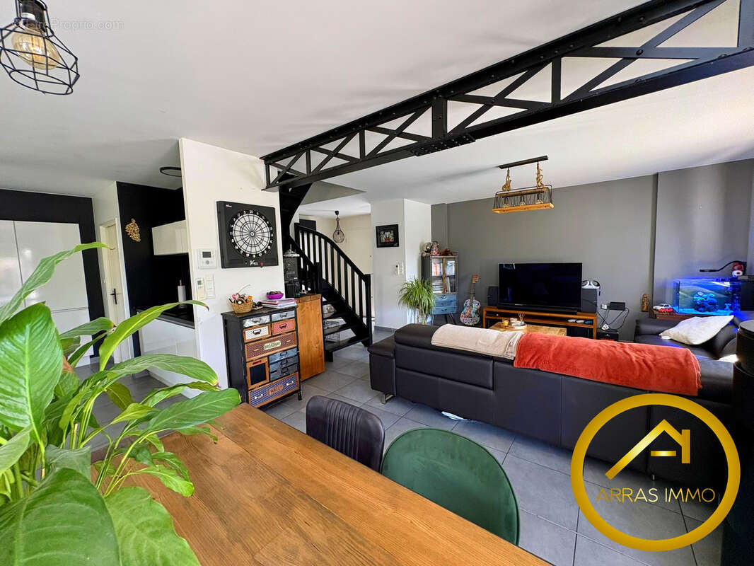 Maison à HENIN-SUR-COJEUL