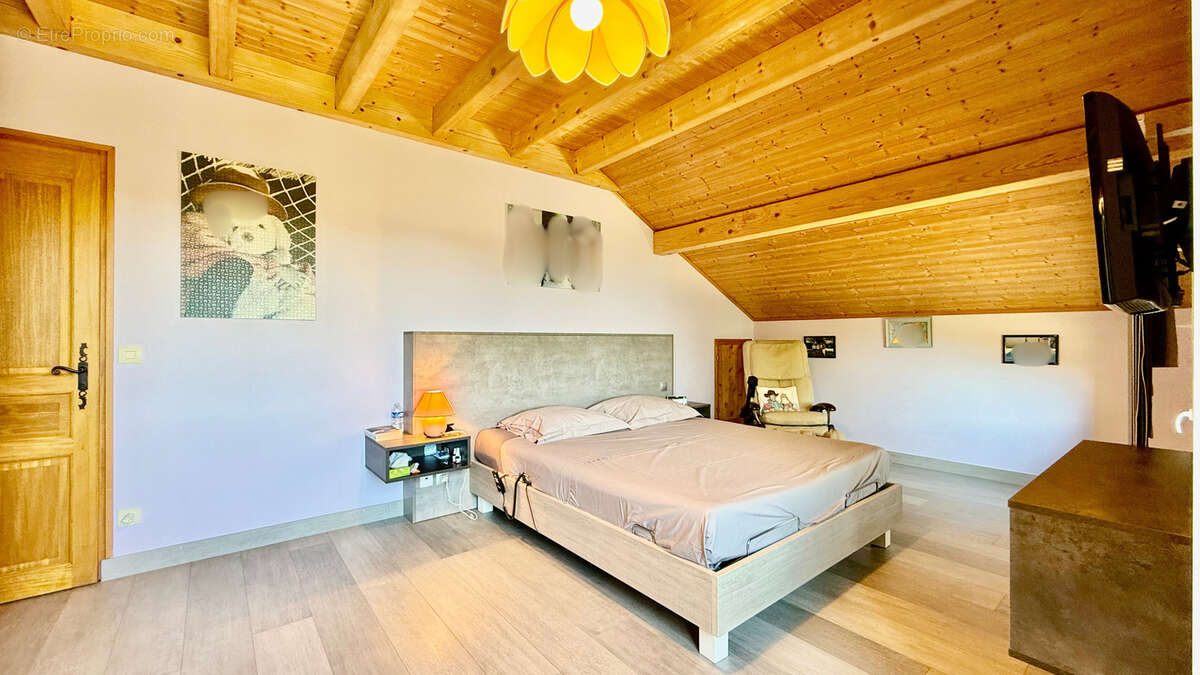 Maison à DIVONNE-LES-BAINS