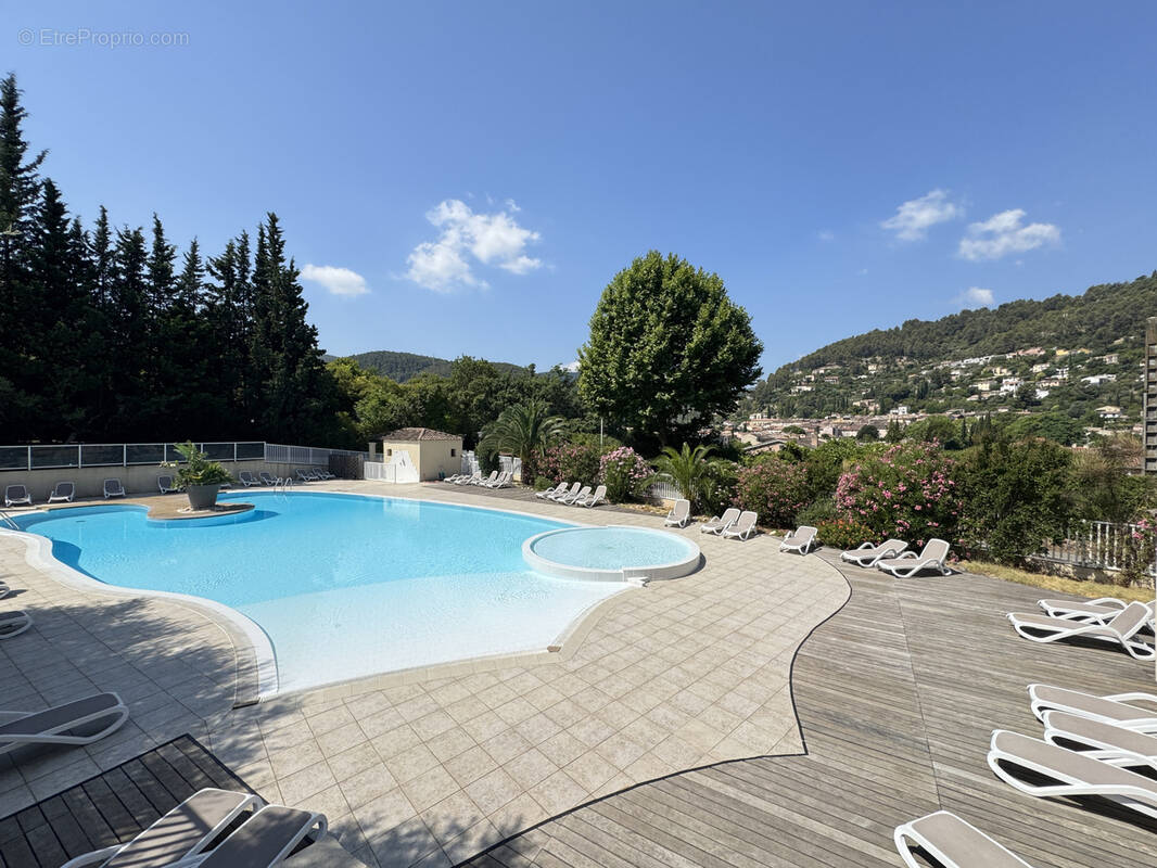 Maison à SOLLIES-TOUCAS