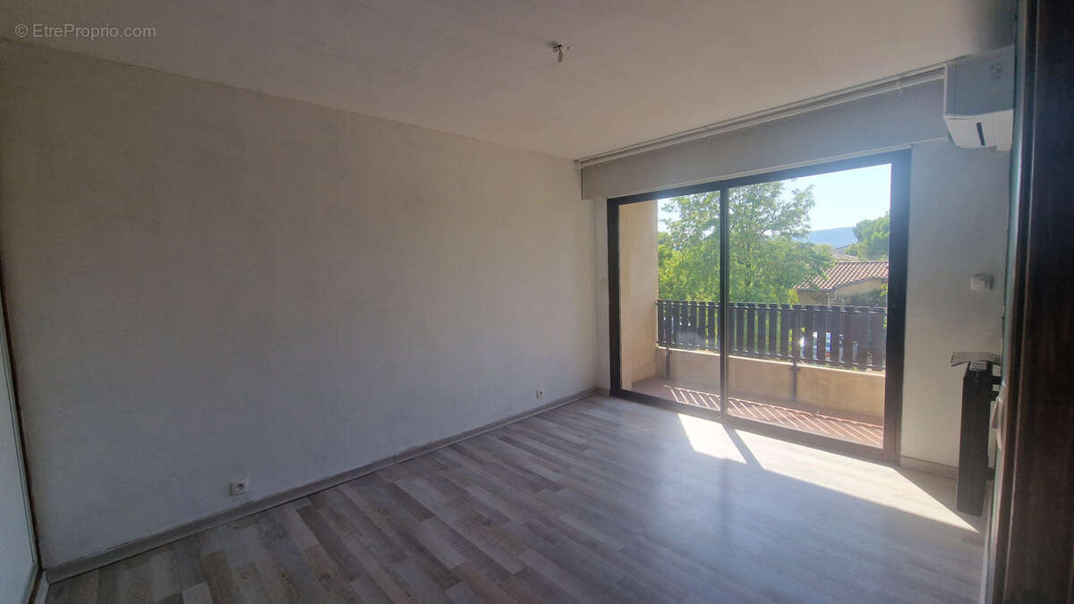 Maison à MONTELIMAR