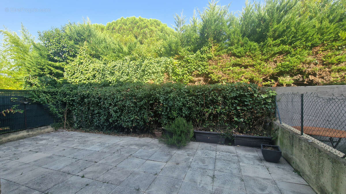 Maison à MONTELIMAR