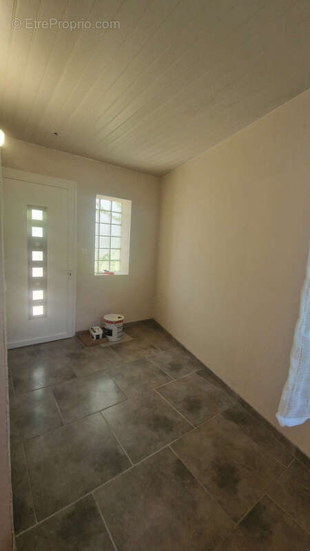 Maison à MONTELIMAR