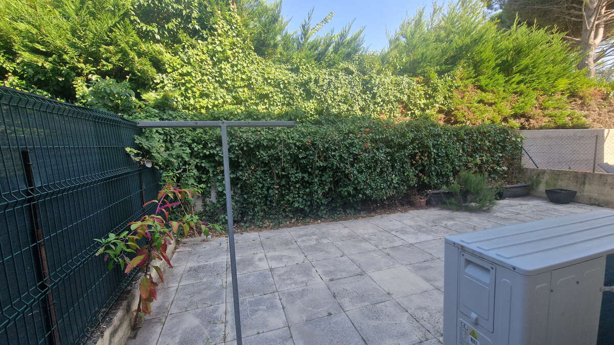 Maison à MONTELIMAR