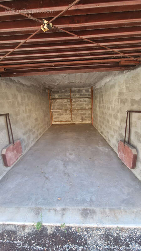 Maison à MONTELIMAR