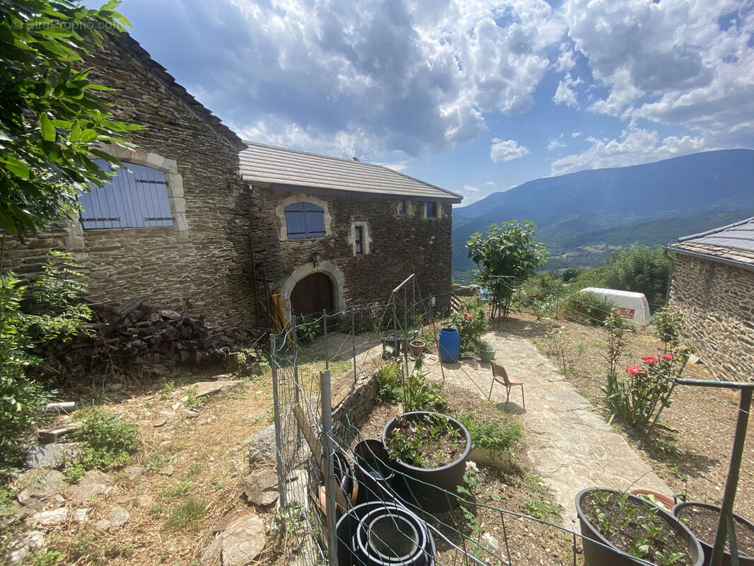 Maison à PONTEILS-ET-BRESIS