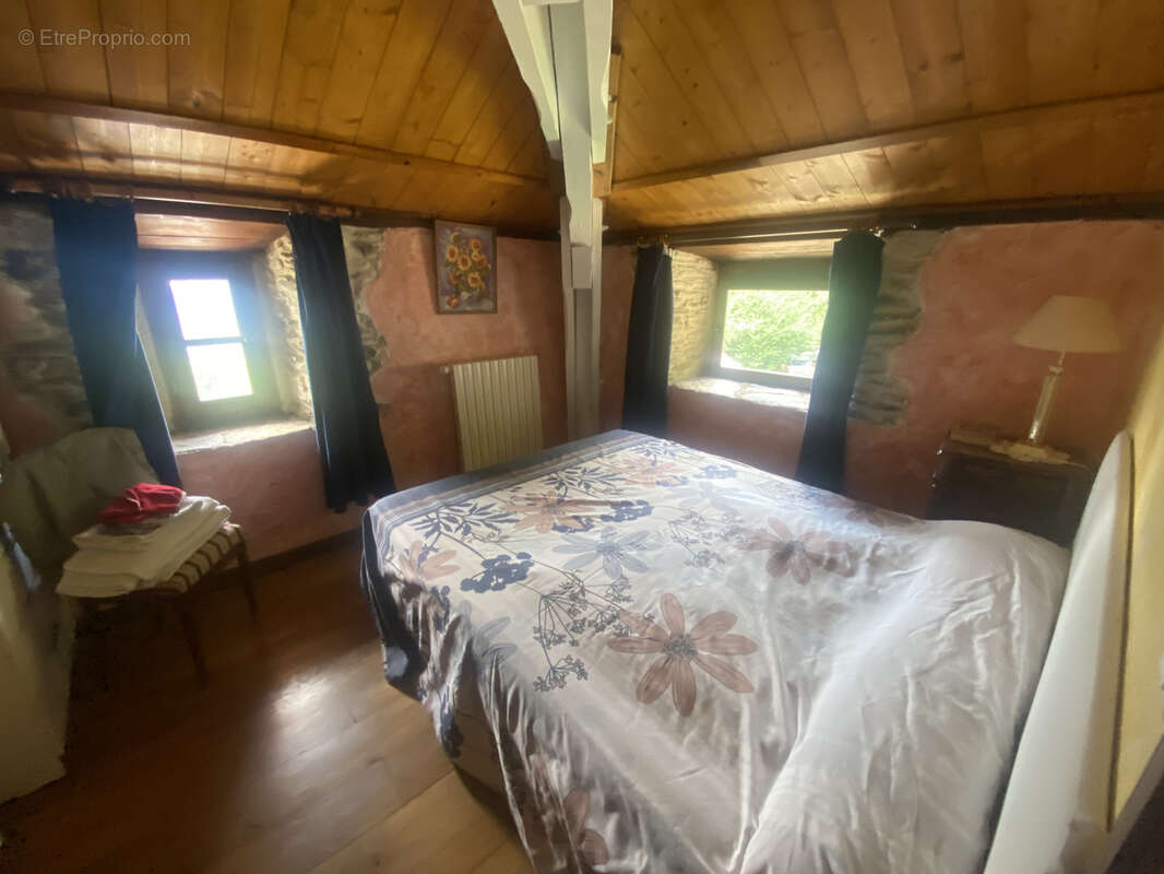 Maison à PONTEILS-ET-BRESIS