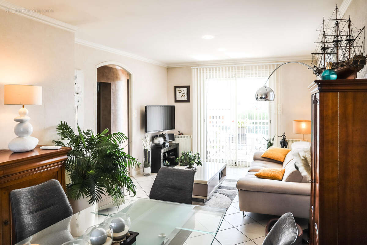 Maison à VAUX-SUR-MER