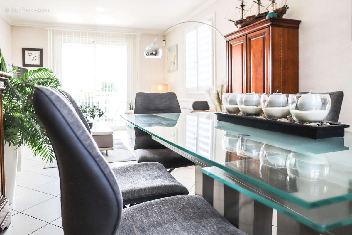 Maison à VAUX-SUR-MER