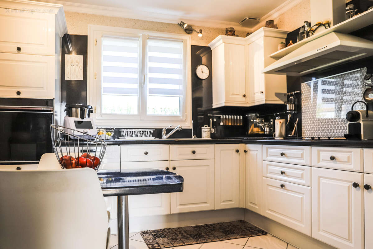 Maison à VAUX-SUR-MER