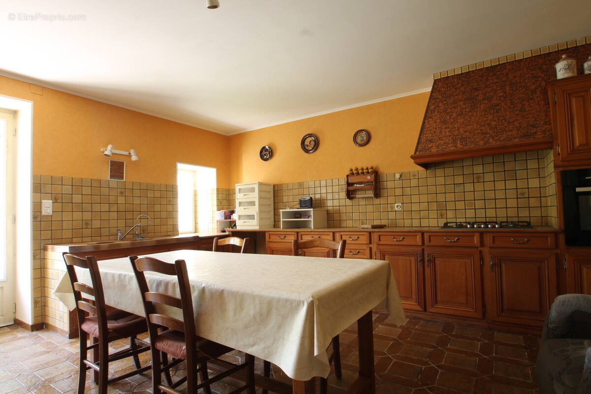 Maison à SAINT-CESAIRE