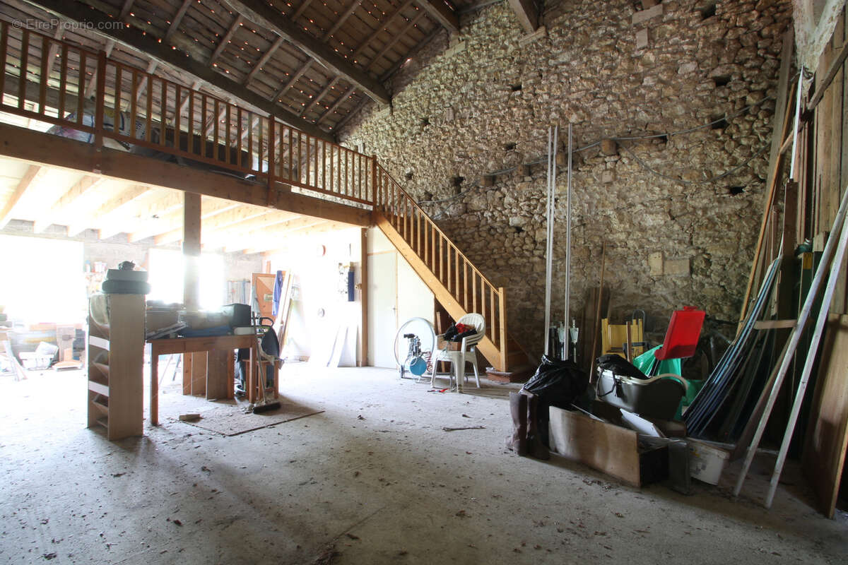 Maison à SAINT-CESAIRE