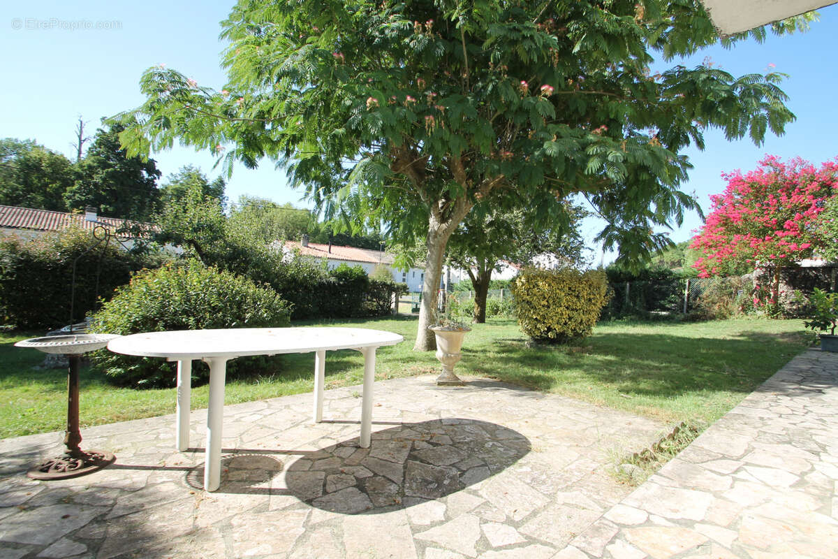 Maison à SAINT-CESAIRE