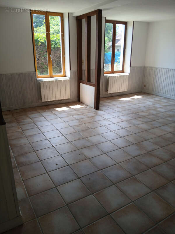 Maison à LA GUERCHE-SUR-L&#039;AUBOIS