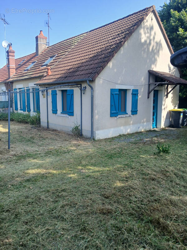 Maison à LA GUERCHE-SUR-L&#039;AUBOIS