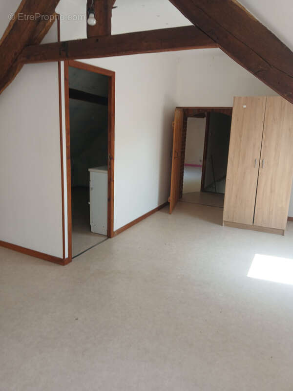 Maison à LA GUERCHE-SUR-L&#039;AUBOIS