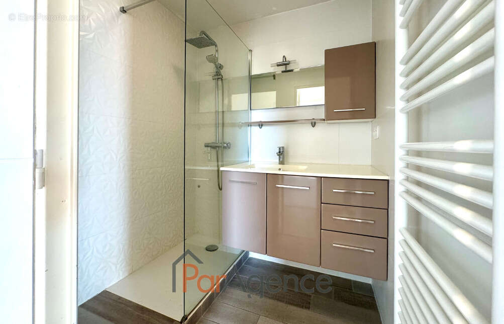 Appartement à VAUX-SUR-MER