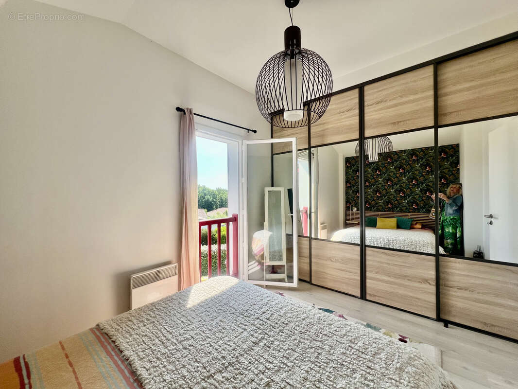 Maison à BASSUSSARRY