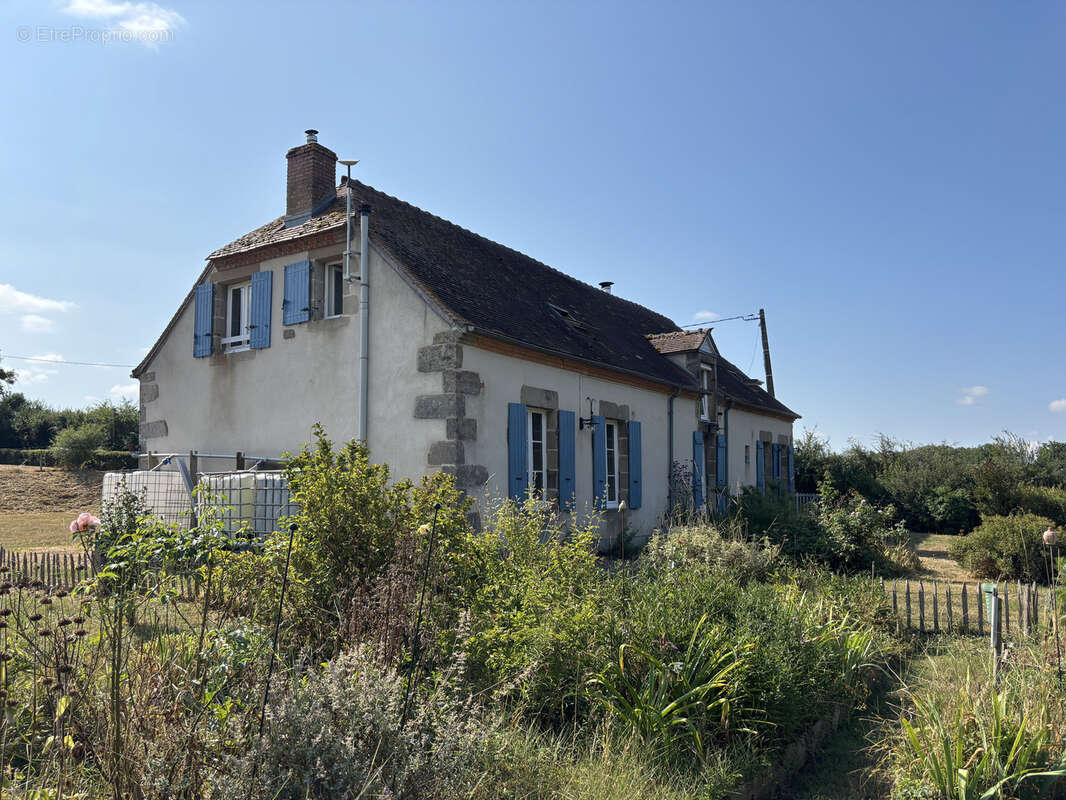Maison à YGRANDE